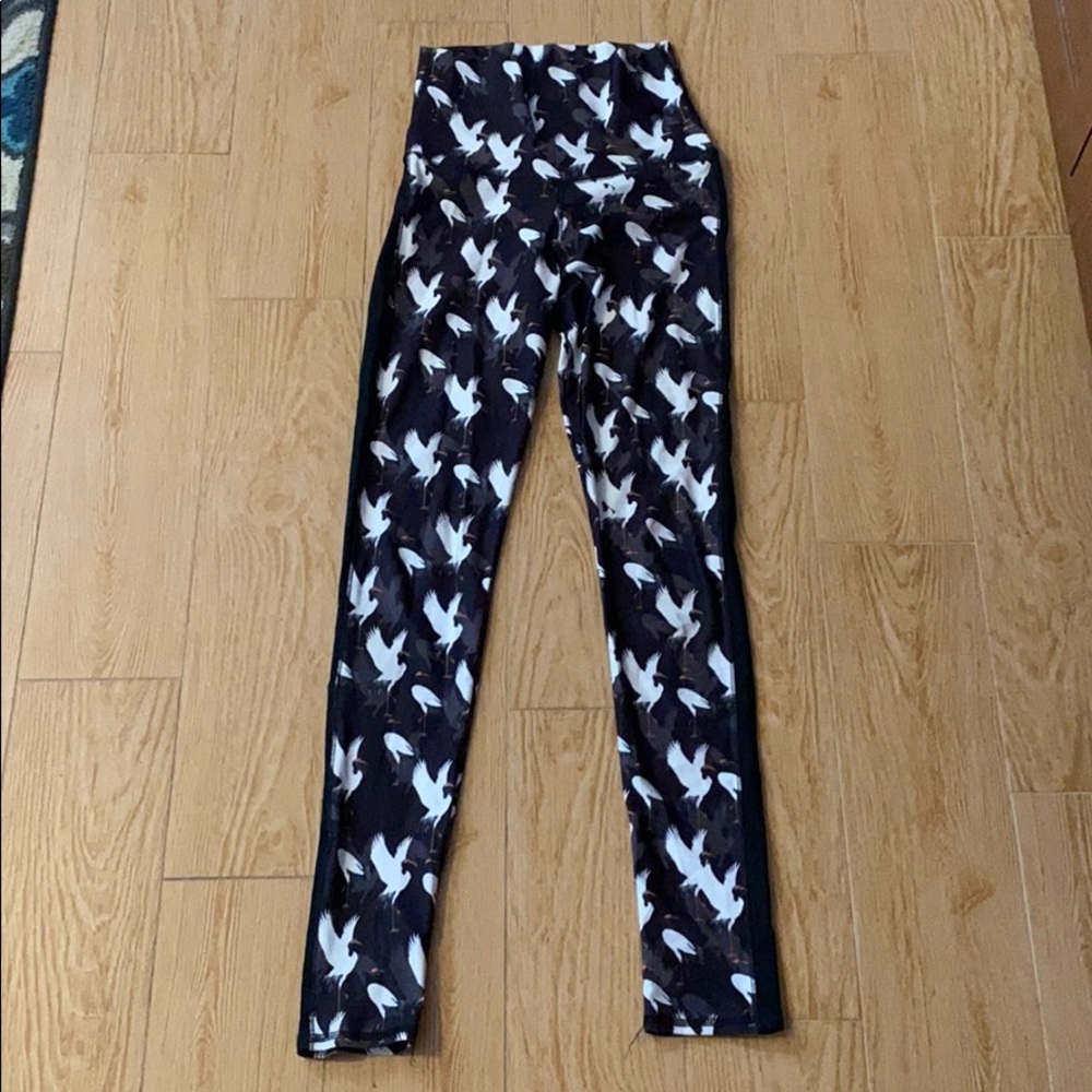Emily Hsu Crane Leggings with tuxedo stripe Sz M